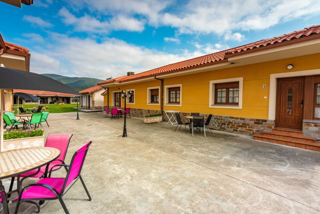 Apartamentos Casa Carin Cadavedo Exterior foto
